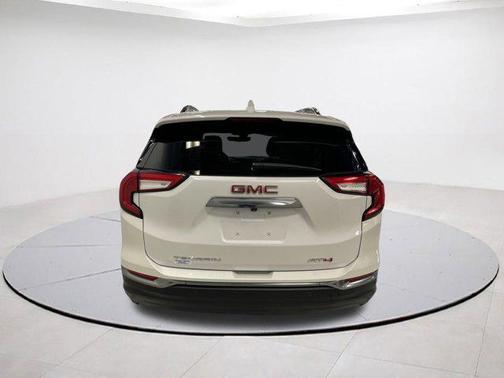 2022 GMC Terrain AWD AT4