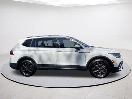2022 Volkswagen Tiguan 2.0T SE 4MOTION