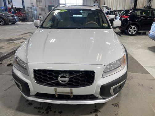 2014 Volvo XC70 T6 Premier Plus