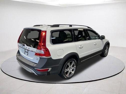 2014 Volvo XC70 T6 Premier Plus