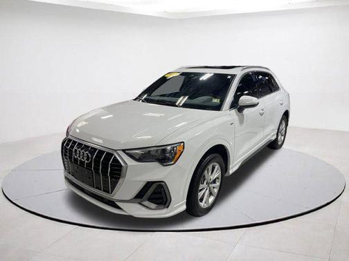 2021 Audi Q3 45 S line Premium