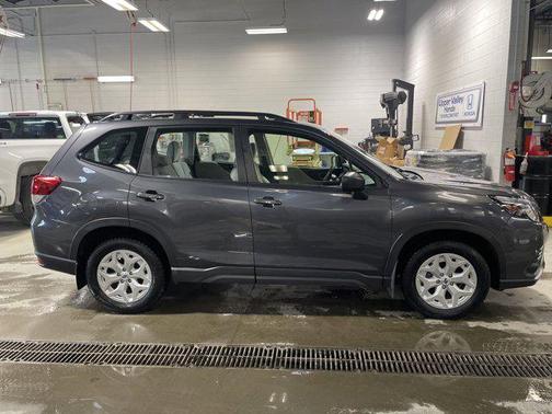 2023 Subaru Forester Base