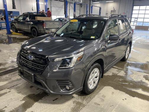 2023 Subaru Forester Base