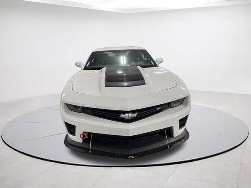 Summit White 2014 Chevrolet Camaro ZL1