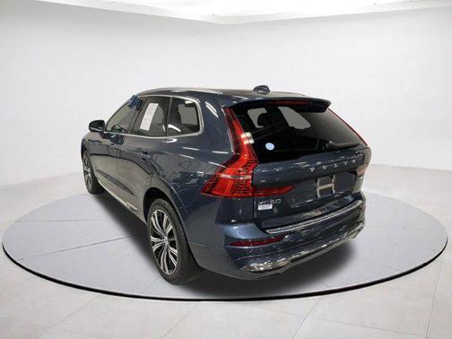 2022 Volvo XC60 B5 Inscription