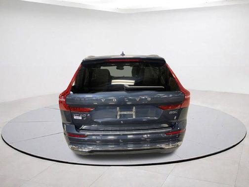 2022 Volvo XC60 B5 Inscription