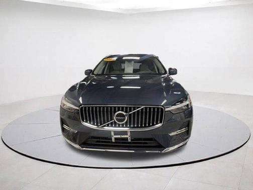 2022 Volvo XC60 B5 Inscription