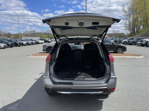 Gun Metallic 2019 Nissan Rogue SV