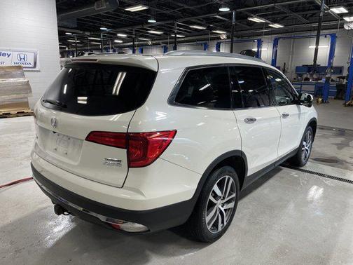 2018 Honda Pilot Touring