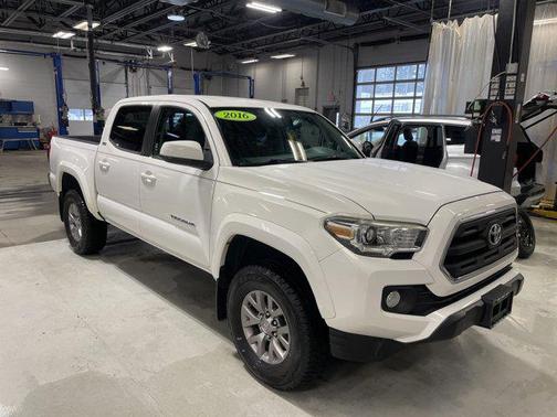 2016 Toyota Tacoma SR5