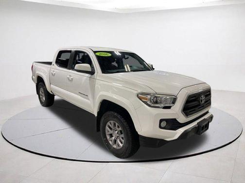 2016 Toyota Tacoma SR5