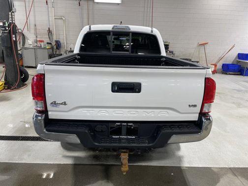 2016 Toyota Tacoma SR5