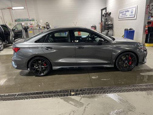 Daytona Gray Pearl Effect 2024 Audi RS 3 TFSI quattro S tronic