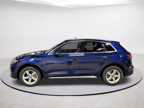 Navarra Blue Metallic 2021 Audi Q5 45 Premium