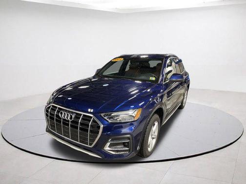 Navarra Blue Metallic 2021 Audi Q5 45 Premium