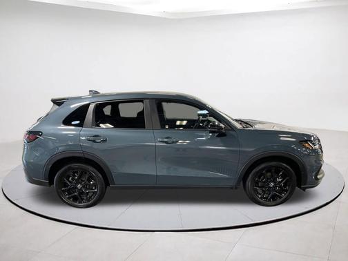 Pearl 2024 Honda HR-V AWD Sport