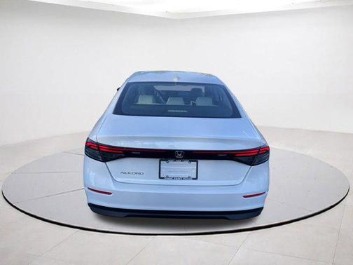 2025 Honda Accord LX 1.5T