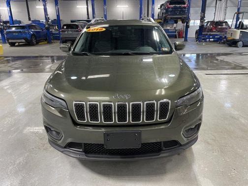 Olive Green Pearlcoat 2019 Jeep Cherokee Latitude Plus