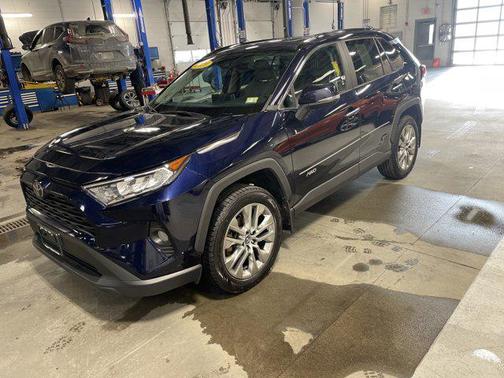 2020 Toyota RAV4 XLE Premium