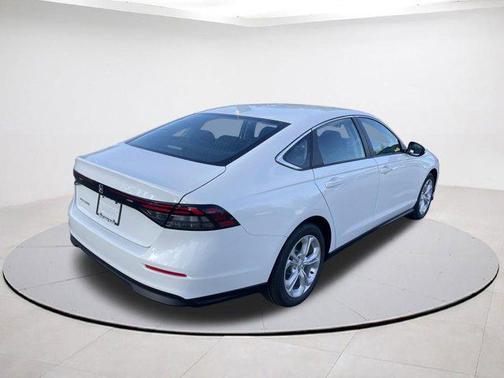 2025 Honda Accord LX 1.5T