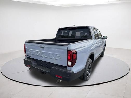 Sonic Gray Pearl 2026 Honda Ridgeline Black