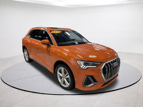 2019 Audi Q3 2.0T S line Premium Plus