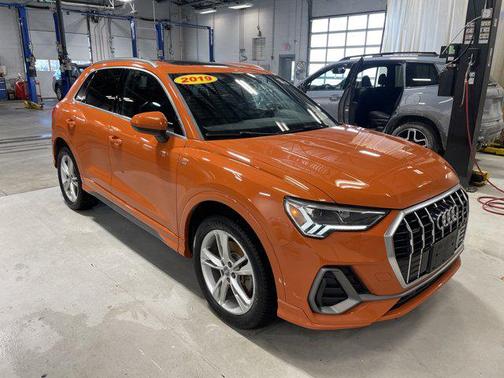 2019 Audi Q3 2.0T S line Premium Plus