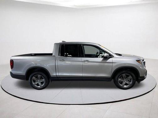Lunar Silver Metallic 2023 Honda Ridgeline RTL-E