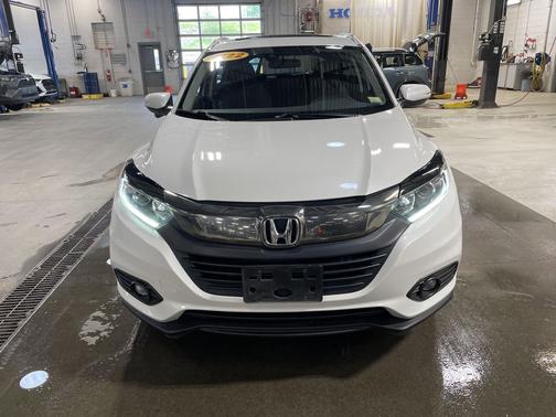 Platinum White Pearl 2022 Honda HR-V EX