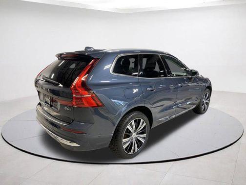 2022 Volvo XC60 B6 Inscription