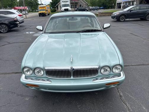 2001 Jaguar XJ Vanden Plas