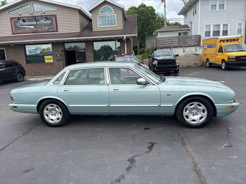 2001 Jaguar XJ Vanden Plas