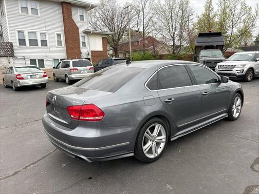 2015 Volkswagen Passat 3.6L V6 SEL Premium