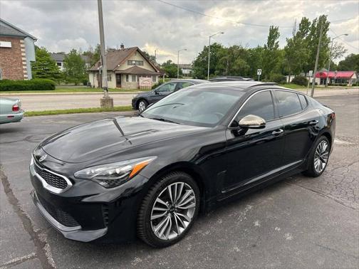 2019 Kia Stinger Base 4dr Sedan