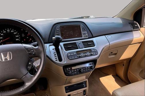 Taffeta White 2010 Honda Odyssey Touring