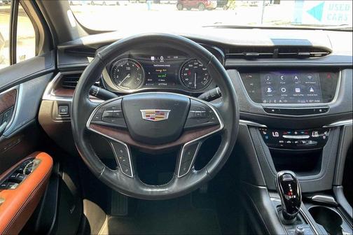 2023 Cadillac XT5 Premium Luxury