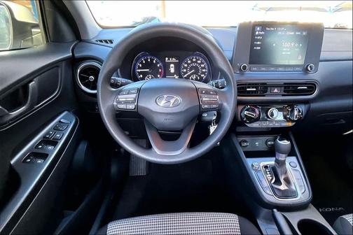 2023 Hyundai KONA SE