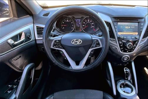 2013 Hyundai Veloster Base
