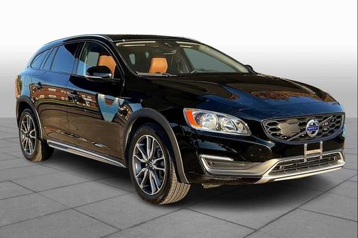 2015 Volvo V60 Cross Country T5
