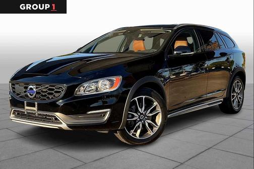 2015 Volvo V60 Cross Country T5