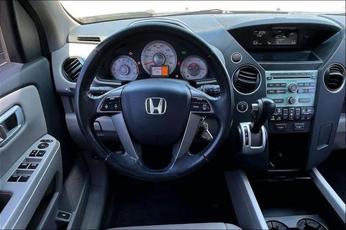 Polished Metal Metallic 2011 Honda Pilot EX-L