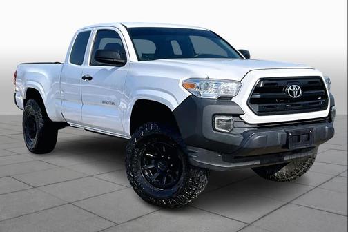 2017 Toyota Tacoma SR