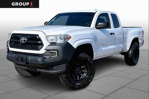 2017 Toyota Tacoma SR