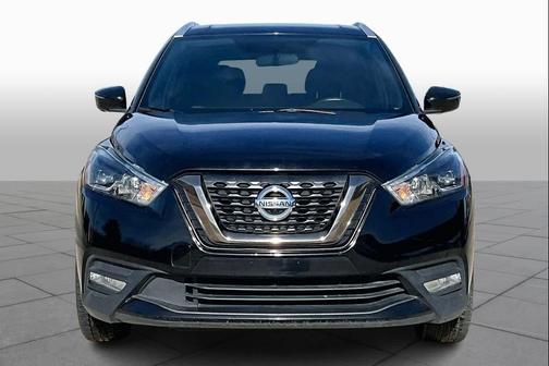 2019 Nissan Kicks SR