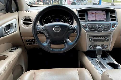 2020 Nissan Pathfinder SL 2WD