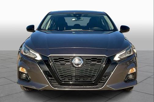 2022 Nissan Altima SR FWD