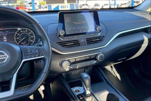 2022 Nissan Altima SR FWD