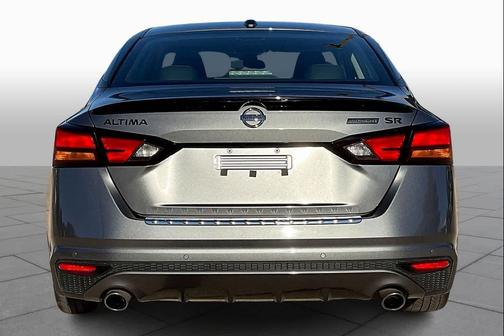 2022 Nissan Altima SR FWD