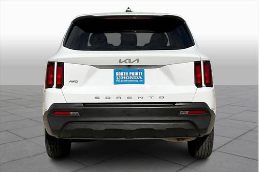 2022 Kia Sorento LX