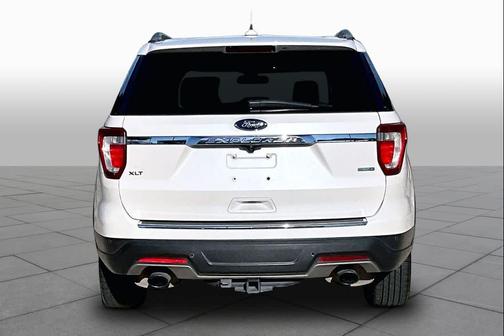 WHITE PLATINUM MET TRI-COAT 2018 Ford Explorer XLT